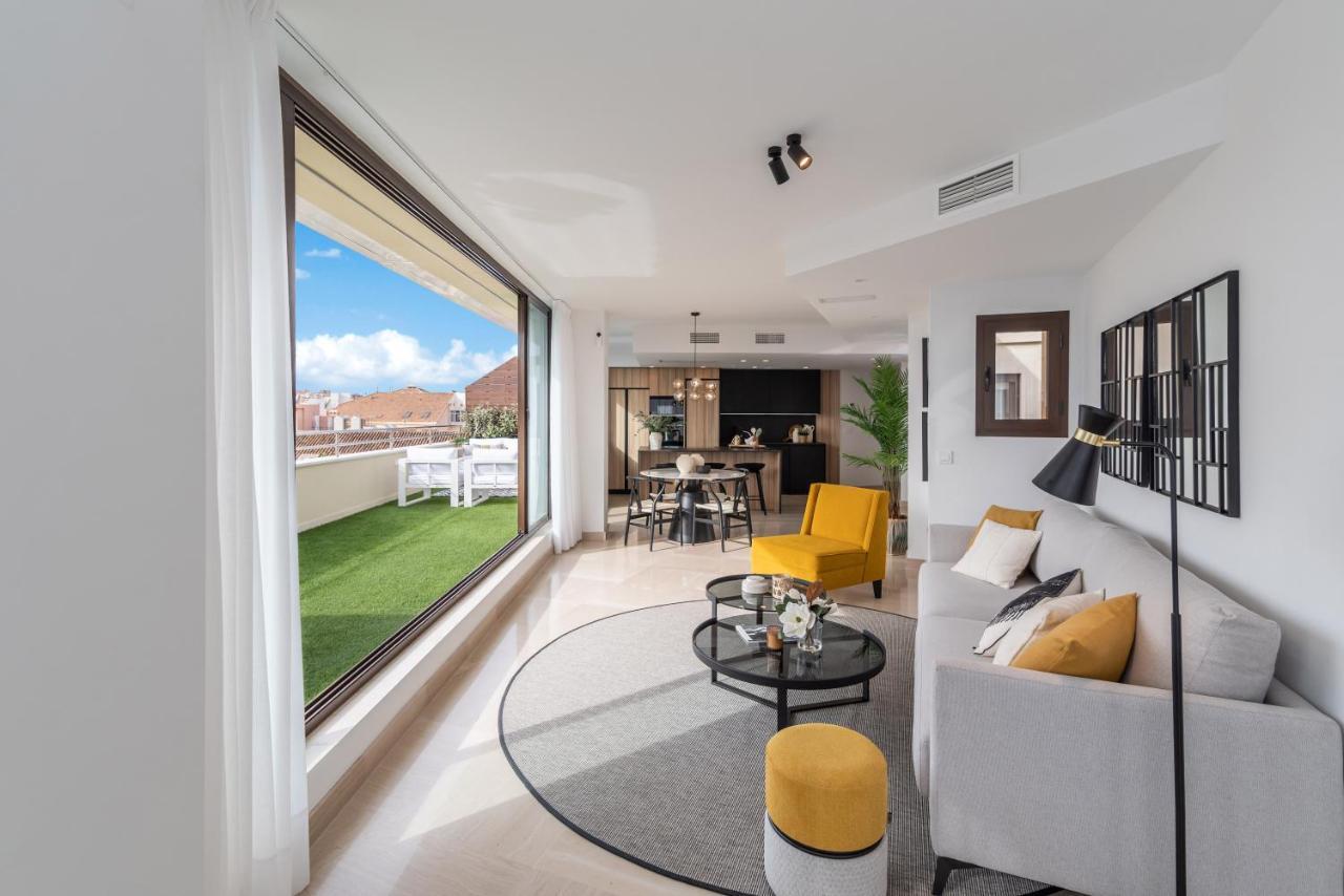 Exclusive Penthouse & Terrace By Ele Apartments Malaga Bagian luar foto