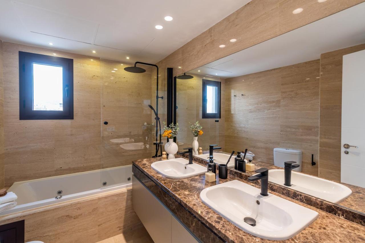 Exclusive Penthouse & Terrace By Ele Apartments Malaga Bagian luar foto